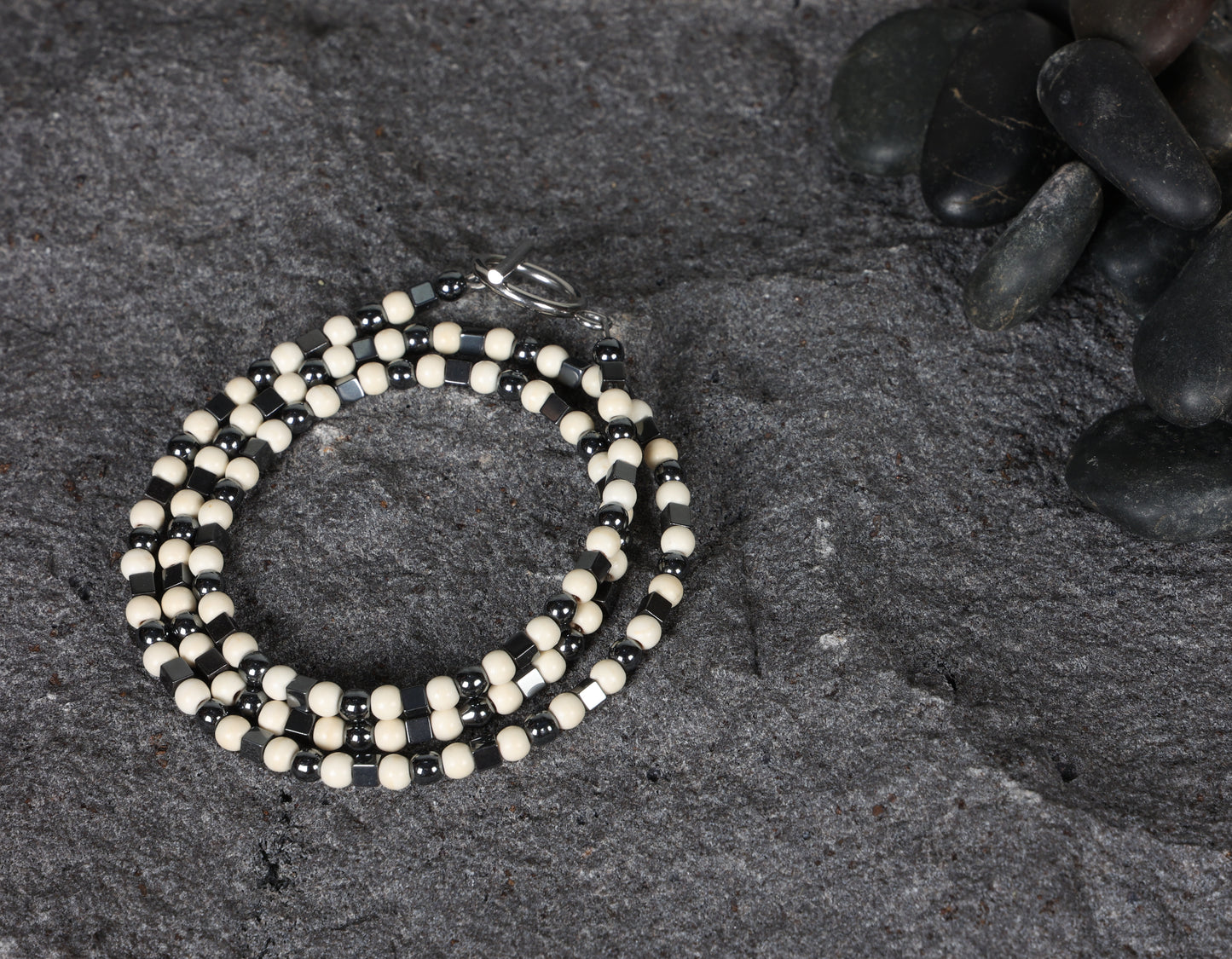 Bevie triple bracelet
