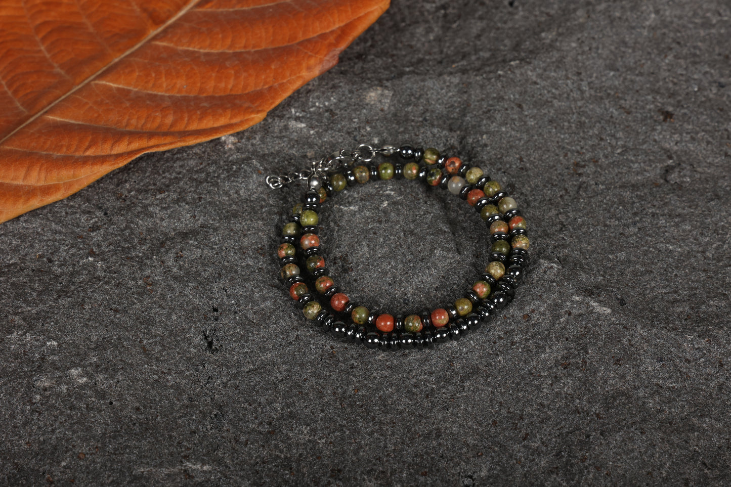 Unisex stone bracelet