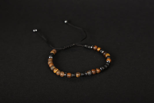 Simple native bracelet